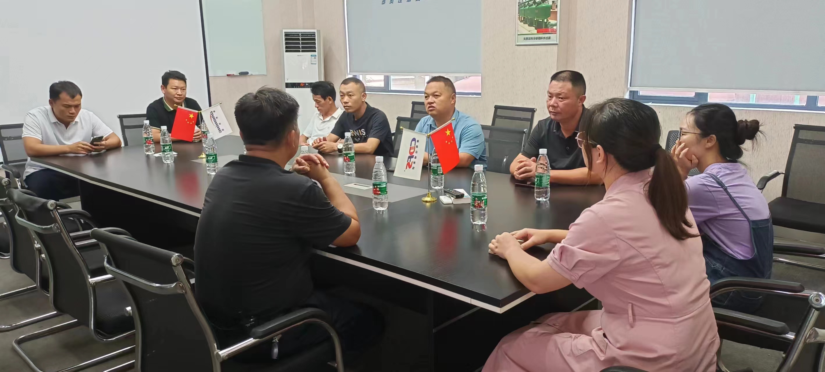 汨羅人大代表一行考察蘑菇传媒视频過濾係統科技園，確保（bǎo）安全（quán）生產