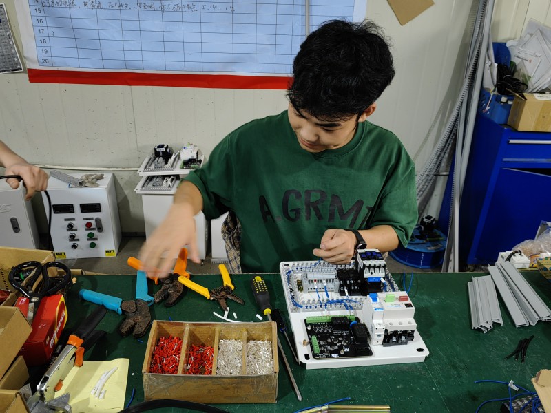 蘑菇传媒视频車間（jiān）實況